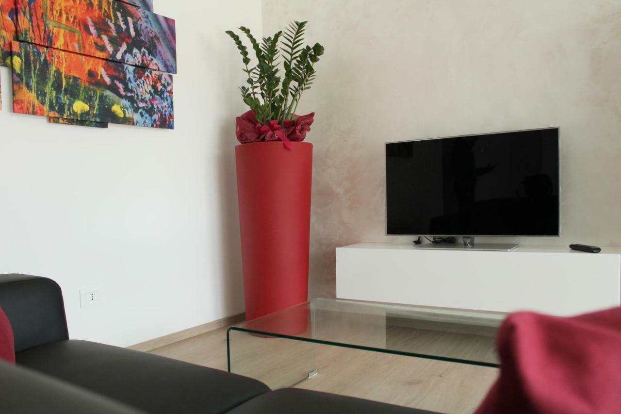 Cosy Torri Apartments Торри-дель-Бенако Экстерьер фото